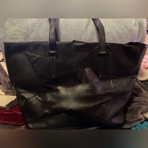Kendall & Kylie Leather tote bag